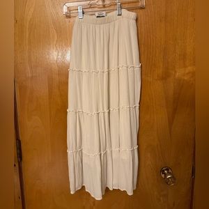 Hollister White/Cream Tiered Maxi Skirt